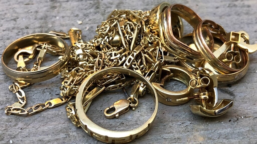 Gouden sieraden als oud goud ingekocht bij Inkoop Goud Gouda