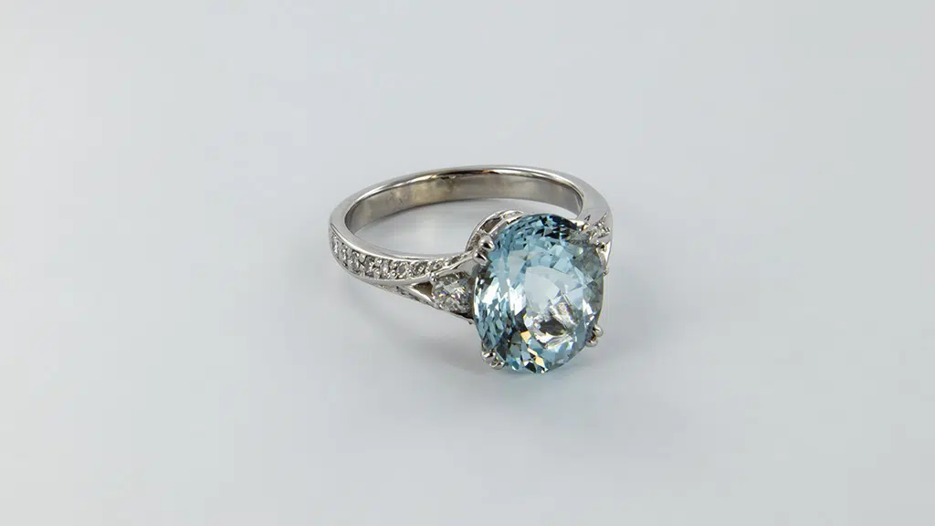 aquamarijn_ring_witgoud_3.jpg
