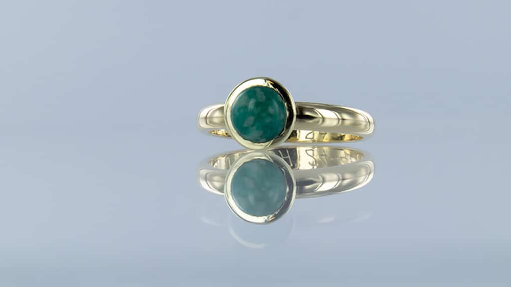 Geelgoud_ring_met-turqiouse-steen_1